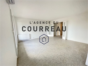 appartement à la vente -   30000  NIMES, surface 0 m2 vente appartement - APR682026